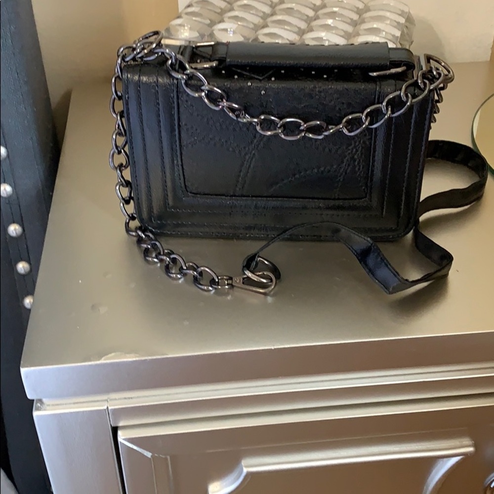 β’ LAST ONE β’π BOUTIQUE || crossbody bag - Picture 3 of 13